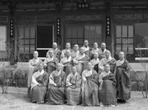 �����ұ��߾ӹڹ��� ����